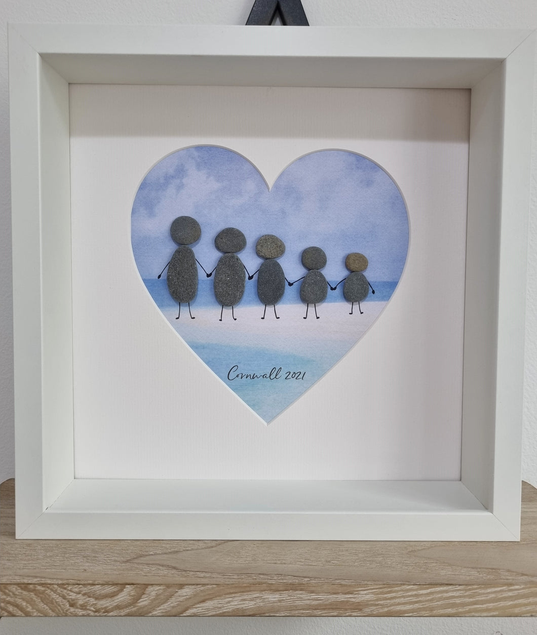 Sun Sea Sand -  Beach Family Pebble Picture in Heart Mount